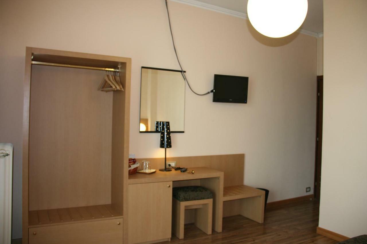Albergo Nardini Lentate sul Seveso Exterior foto